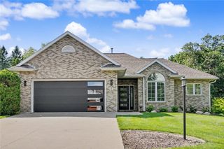 5 E Dovetail Place, Coralville, IA 52241