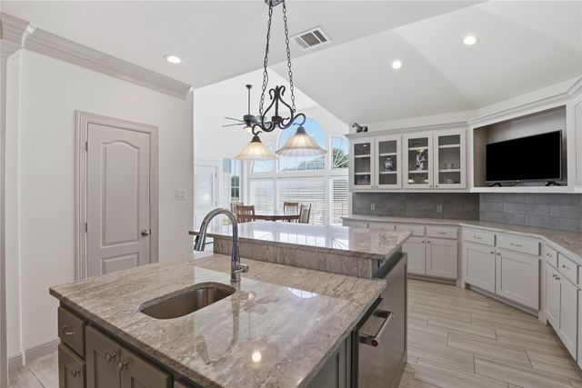 152 N Boyce Lane, Fort Worth, TX 76108