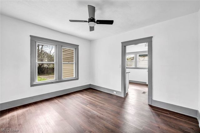 13500 Eaglesmere Avenue, Cleveland, OH 44110