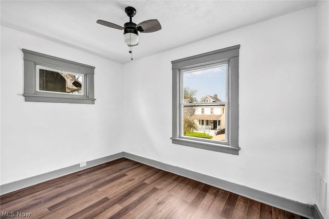 13500 Eaglesmere Avenue, Cleveland, OH 44110