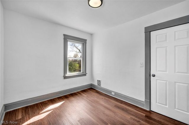 13500 Eaglesmere Avenue, Cleveland, OH 44110