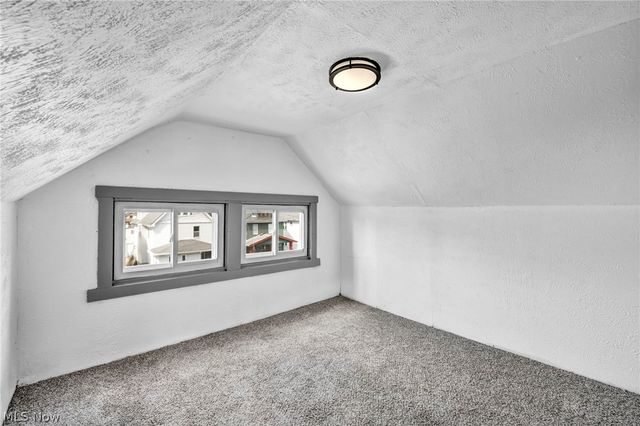 13500 Eaglesmere Avenue, Cleveland, OH 44110