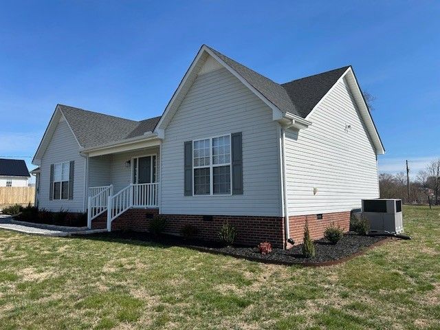 6 Saddleford Dr, Fayetteville, TN 37334