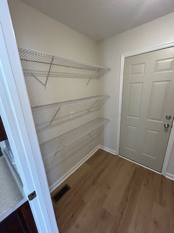 6 Saddleford Dr, Fayetteville, TN 37334