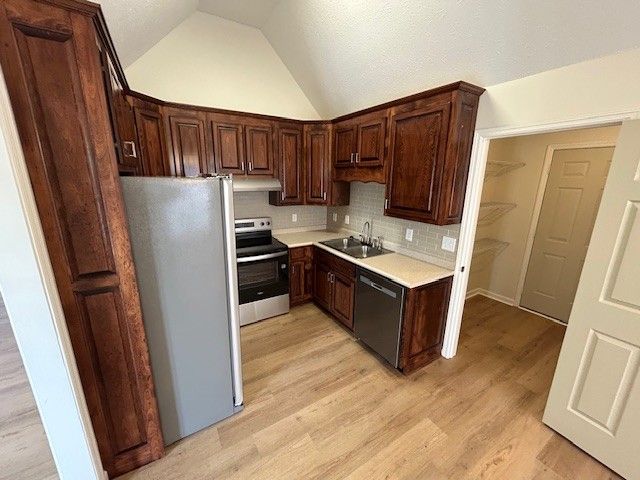 6 Saddleford Dr, Fayetteville, TN 37334