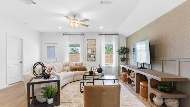 1303 Angelfish Drive, Iowa Colony, TX 77583