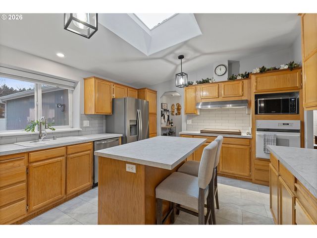 17516 Ne Shady Fir Loop 17, Beaverton, OR 97006