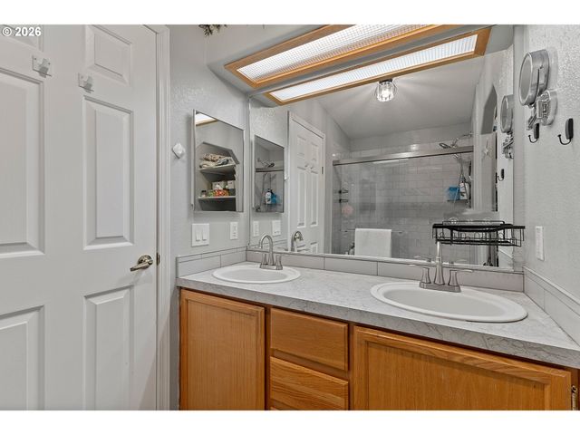 17516 Ne Shady Fir Loop 17, Beaverton, OR 97006