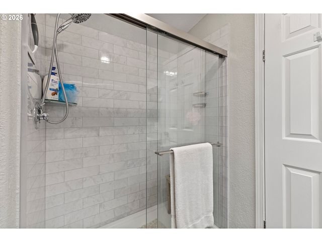 17516 Ne Shady Fir Loop 17, Beaverton, OR 97006