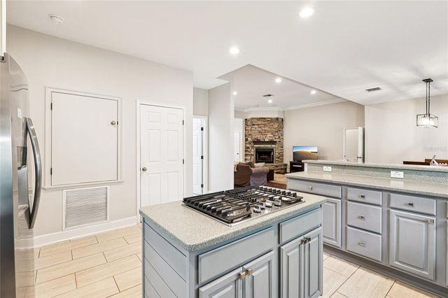 2115 OAK LEAF CIRCLE, Mount Dora, FL 32757