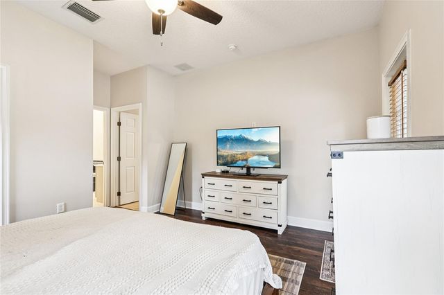 2115 OAK LEAF CIRCLE, Mount Dora, FL 32757