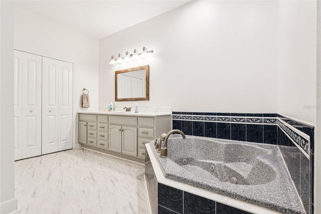 2115 OAK LEAF CIRCLE, Mount Dora, FL 32757