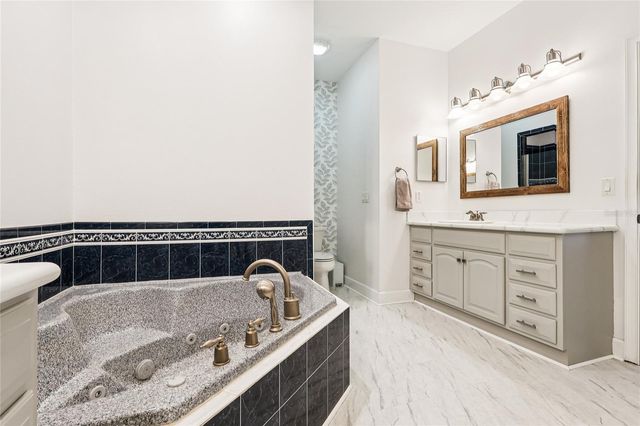 2115 OAK LEAF CIRCLE, Mount Dora, FL 32757