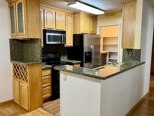229 Boardwalk Avenue C, San Bruno, CA 94066
