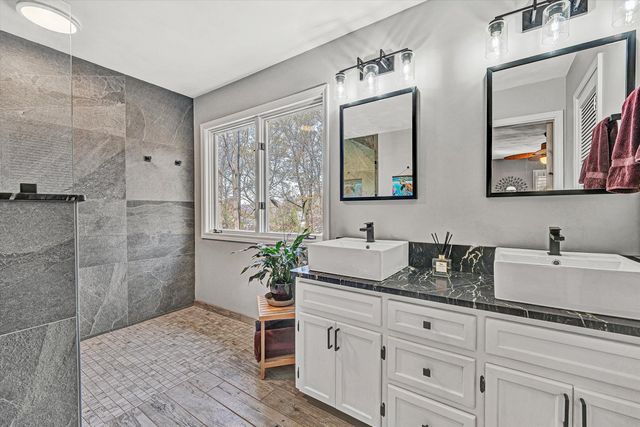 36 York ST, Roanoke, VA 24019