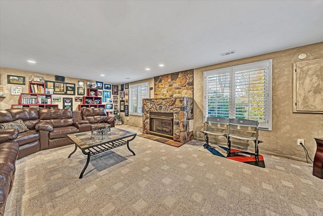 36 York ST, Roanoke, VA 24019