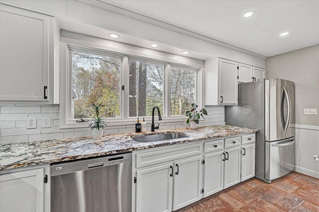 36 York ST, Roanoke, VA 24019