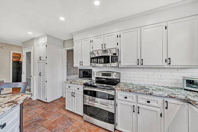 36 York ST, Roanoke, VA 24019