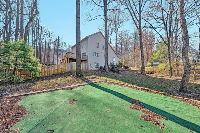 36 York ST, Roanoke, VA 24019