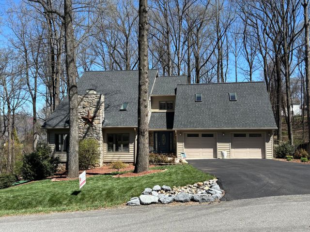 36 York ST, Roanoke, VA 24019