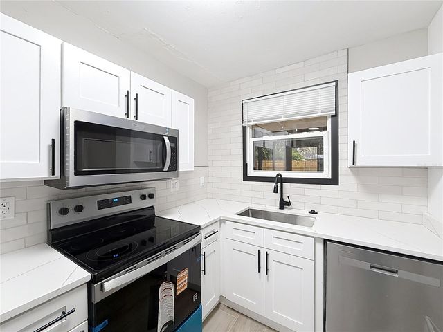 1013 NW 15TH AVENUE, Gainesville, FL 32601