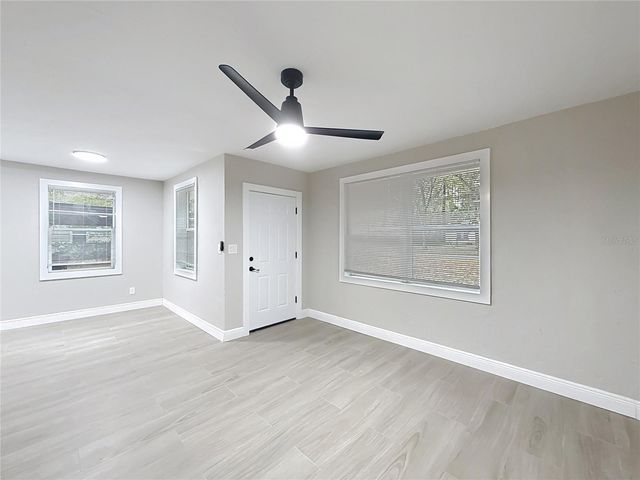 1013 NW 15TH AVENUE, Gainesville, FL 32601