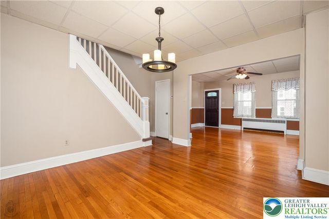 716 Itaska Street, Bethlehem City, PA 18015