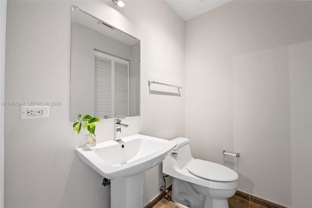 3470 E Coast Ave H0302, Miami, FL 33137