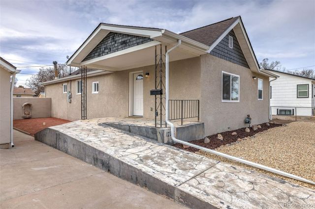 1725 Brown Avenue, Pueblo, CO 81004