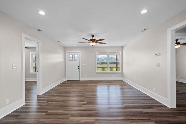 150 Galloway Airport Road, Dunlap, TN 37327