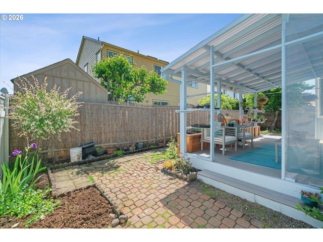 14 Sw HORTON Way, Beaverton, OR 97006