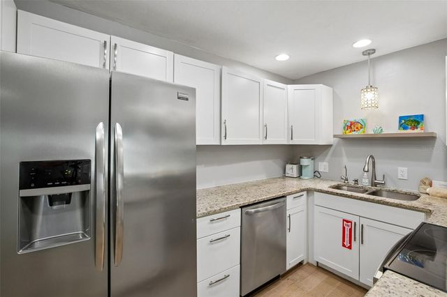 2214 23RD AVENUE W, Bradenton, FL 34205