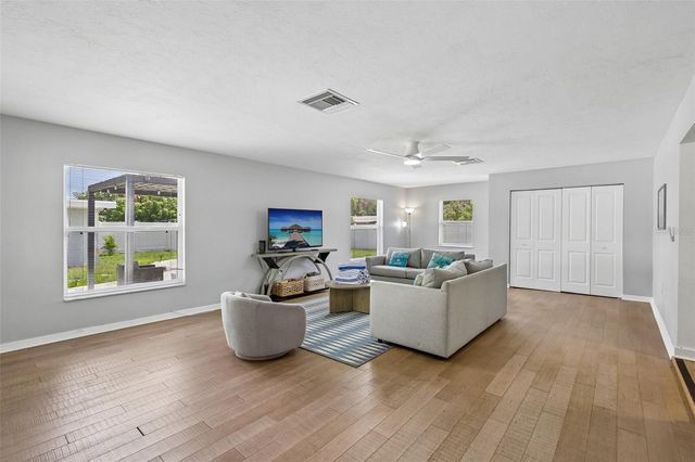 2214 23RD AVENUE W, Bradenton, FL 34205
