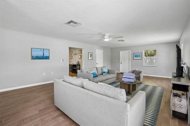 2214 23RD AVENUE W, Bradenton, FL 34205