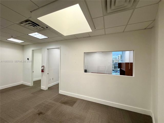 7500 NW 25th St 205, Miami, FL 33122