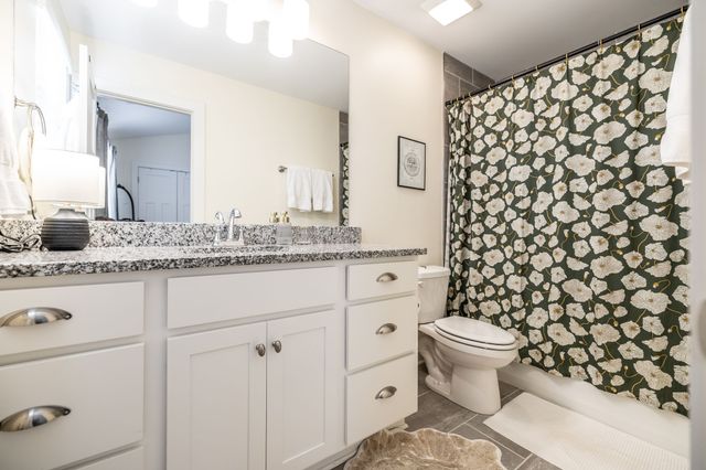 2422 Sayerville Ave, Old Hickory, TN 37138