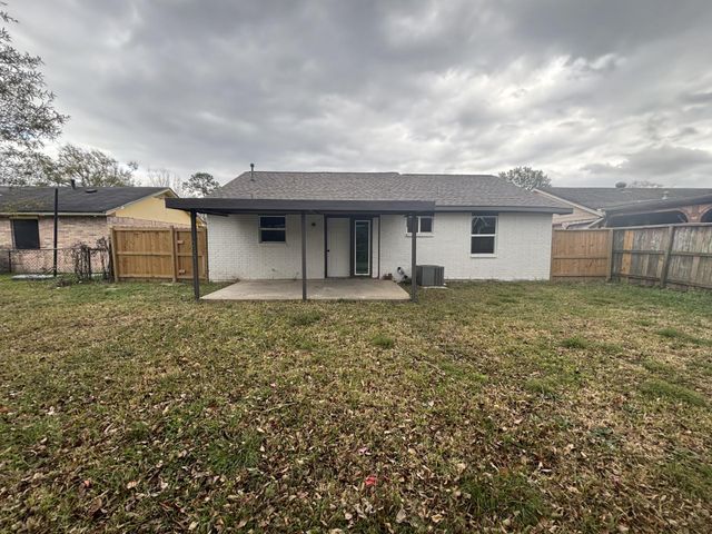 9843 Ribbonwood Street, Houston, TX 77078