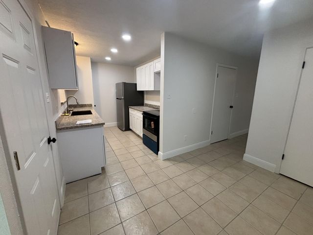 9843 Ribbonwood Street, Houston, TX 77078