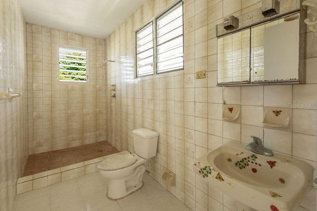 412 CALLE GIRASOLES, Vieques, PR 00765