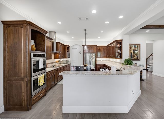 1100 Stone Ridge Lane, Desoto, TX 75115