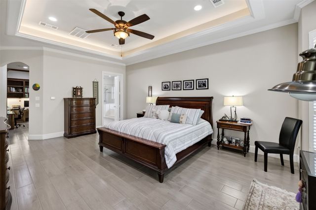 1100 Stone Ridge Lane, Desoto, TX 75115