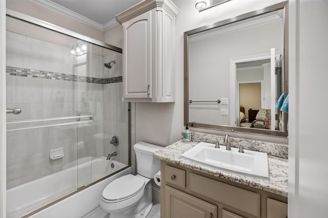 1100 Stone Ridge Lane, Desoto, TX 75115