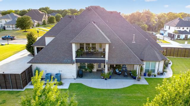 1100 Stone Ridge Lane, Desoto, TX 75115