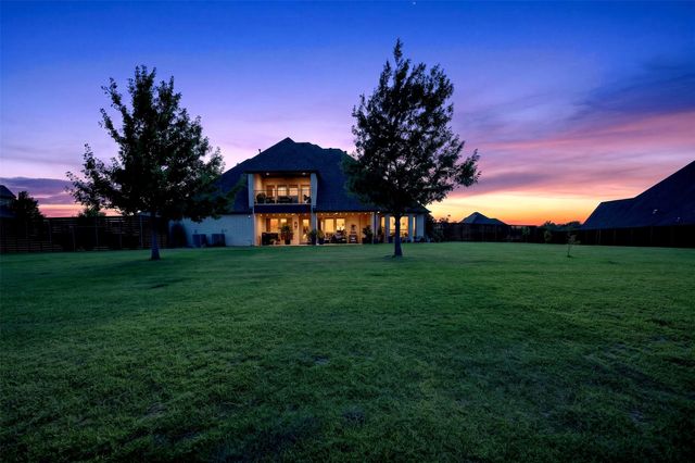 1100 Stone Ridge Lane, Desoto, TX 75115