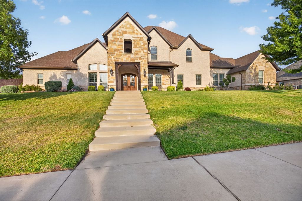1100 Stone Ridge Lane, Desoto, TX 75115