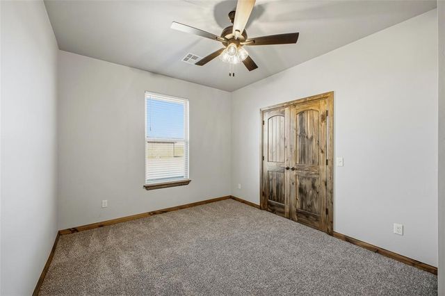 981 County Street 2984, Blanchard, OK 73010