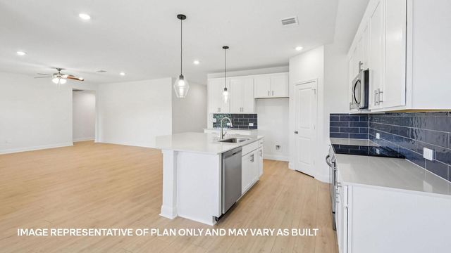 240 Rivers Edge DR, Georgetown, TX 78628