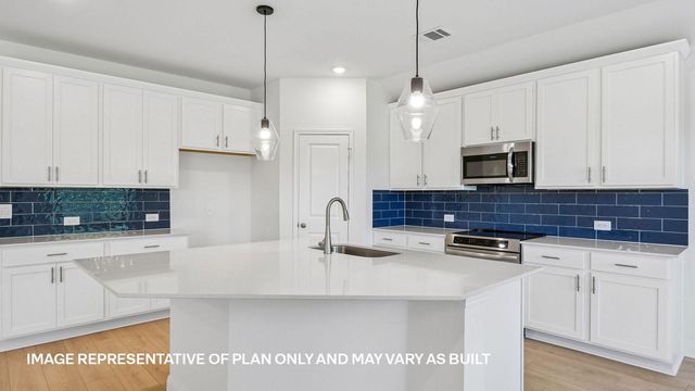 240 Rivers Edge DR, Georgetown, TX 78628
