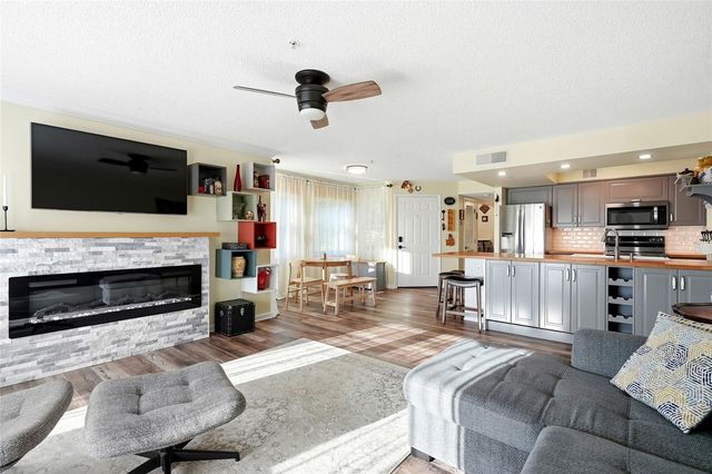 2400 FEATHER SOUND DRIVE 1428, Clearwater, FL 33762