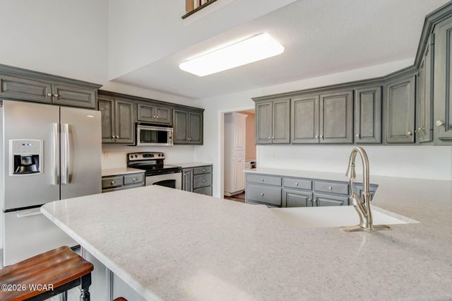 2230 N Dixie Highway, Lima, OH 45801